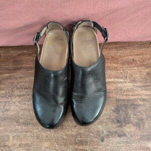 Dansko Sassy Stylish Upfront Closed Toe Clog